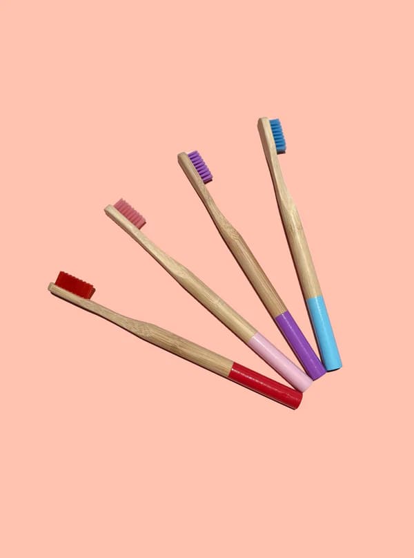 Cepillo de dientes - de bambú 2