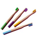 Cepillo de dientes - de bambú